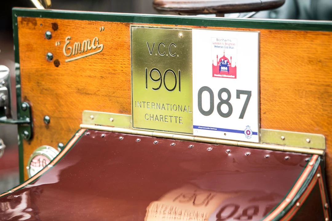 1901 International - Image 14 of 21