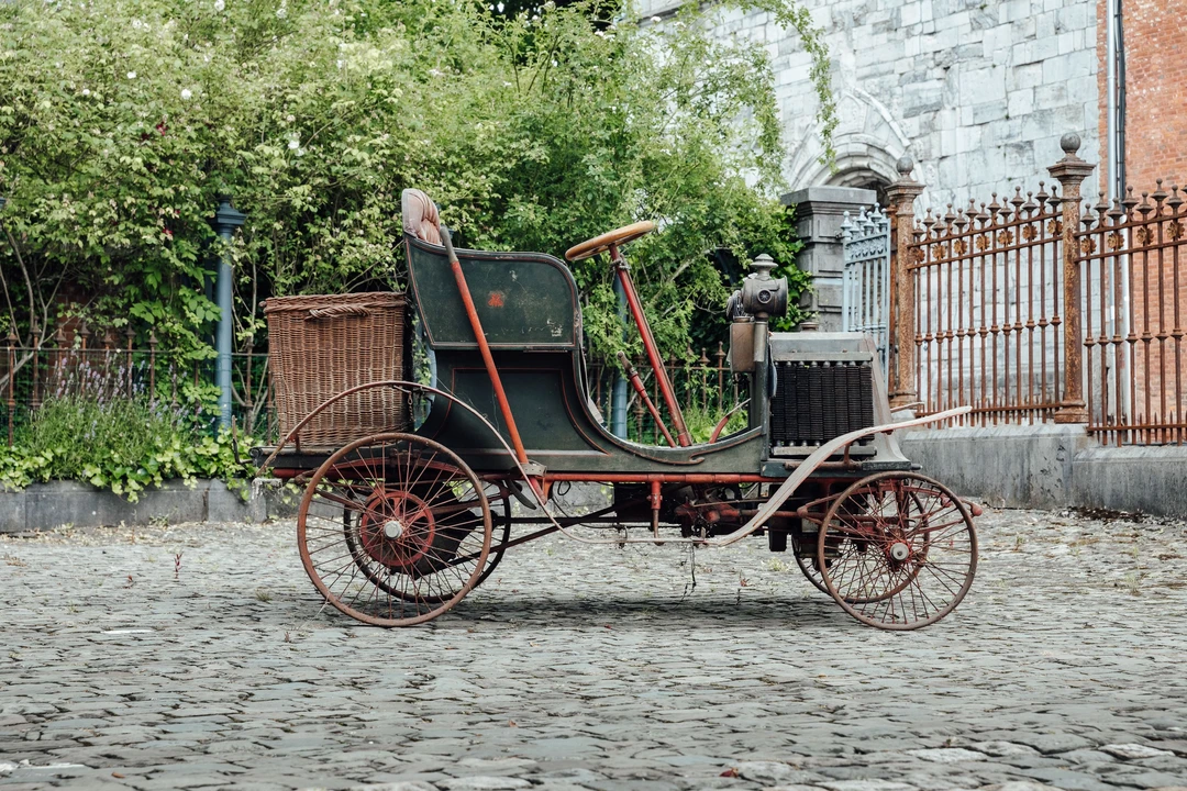 1901 Renault - Image 3 of 31