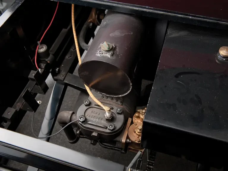 1902 Oldsmobile - Image 4 of 12