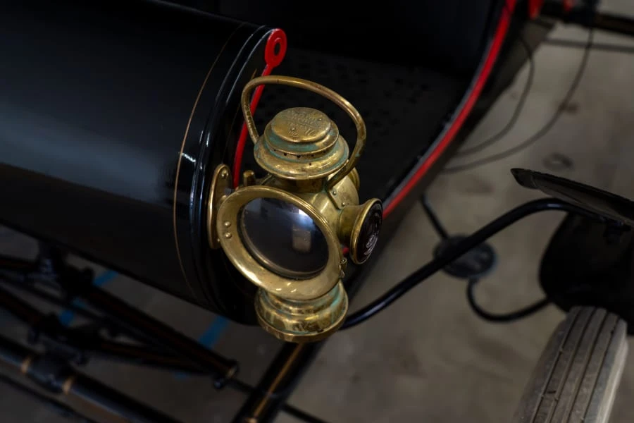 1902 Oldsmobile - Image 7 of 12