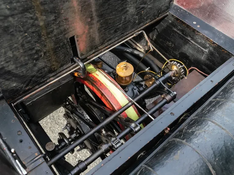 1902 Oldsmobile - Image 4 of 18