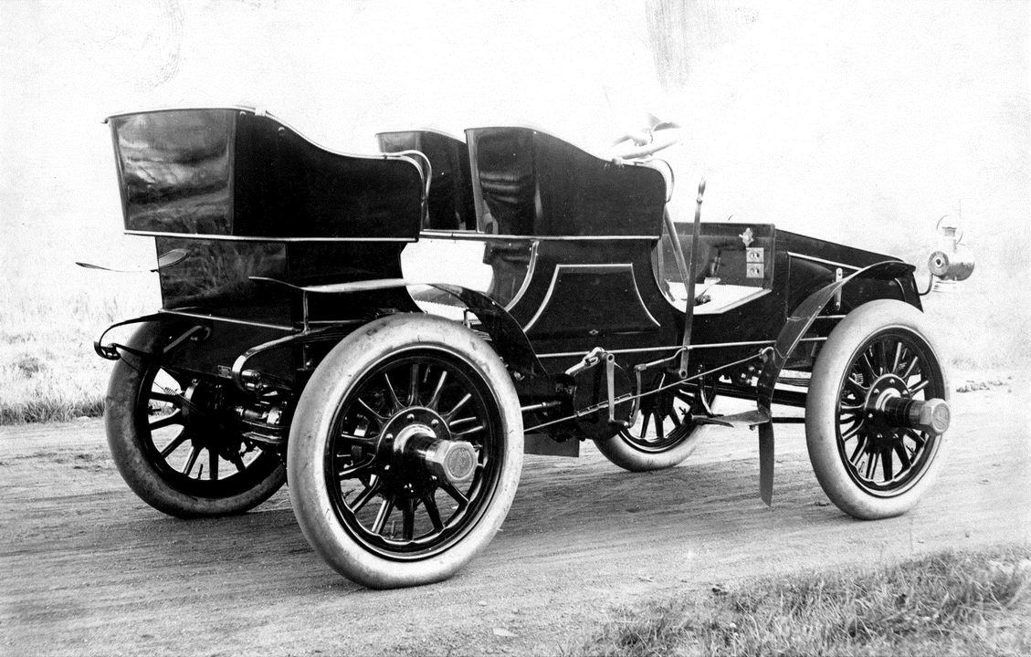 1902 Packard - Image 4 of 27