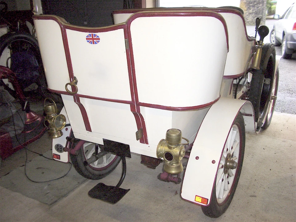 1902 Peugeot - Image 2 of 6