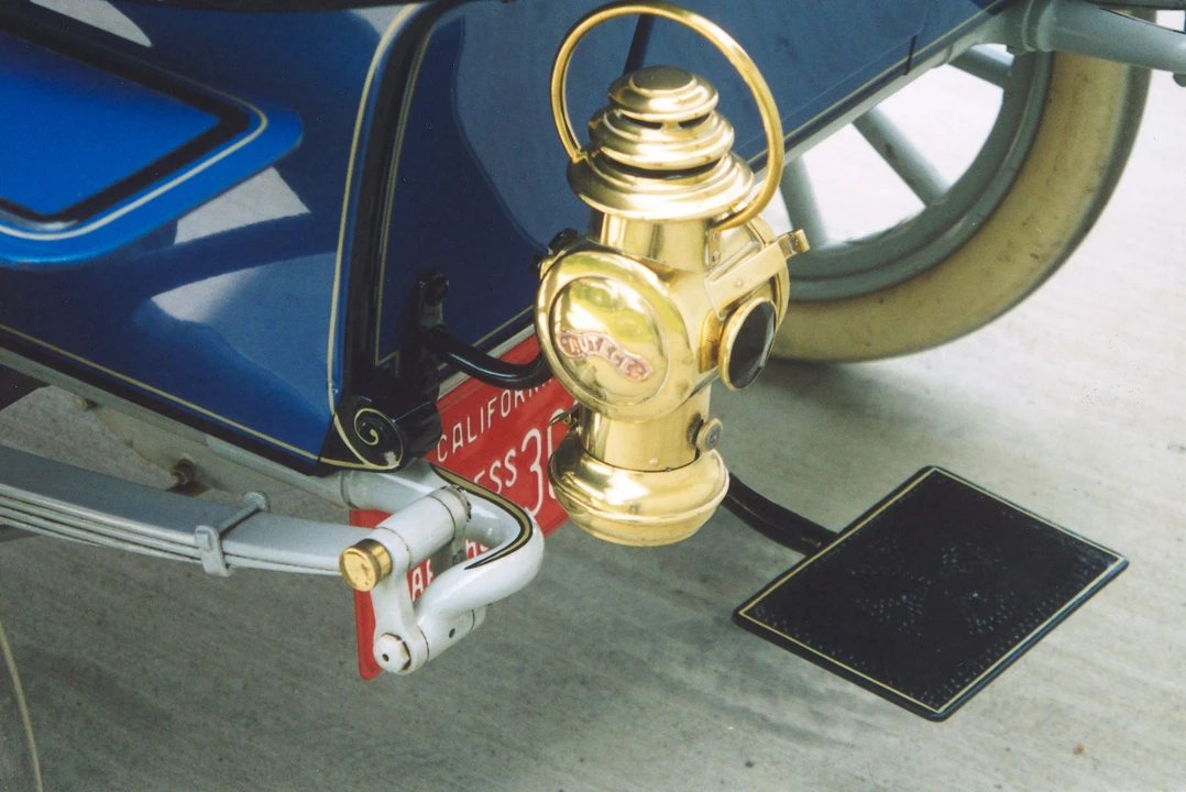 1902 Renault - Image 8 of 10