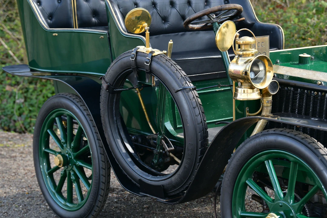 1902 Renault - Image 4 of 31