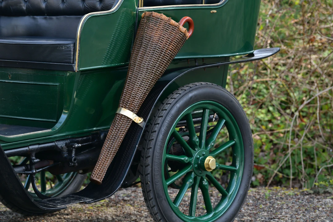 1902 Renault - Image 9 of 31