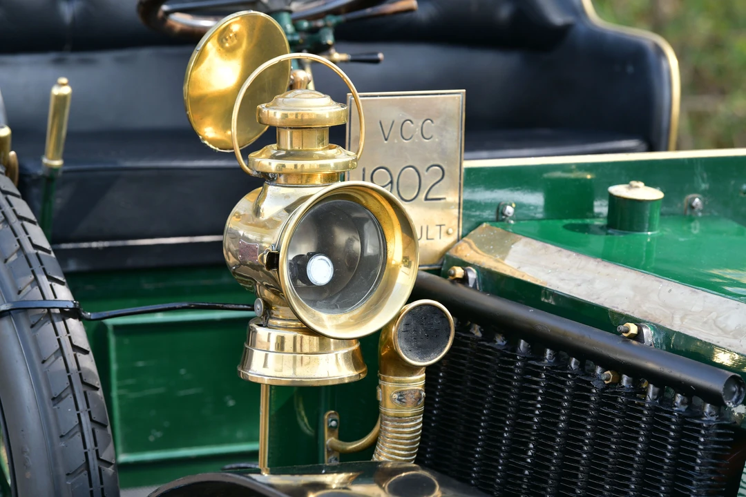 1902 Renault - Image 6 of 31