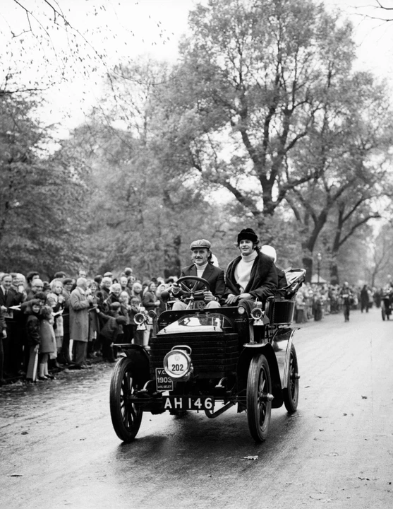 1903 Wolseley - Image 2 of 17