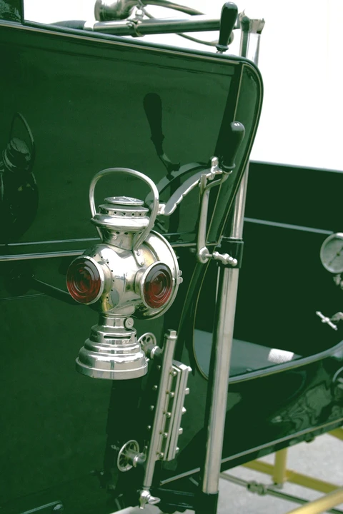 1904 Locomobile - Image 4 of 5