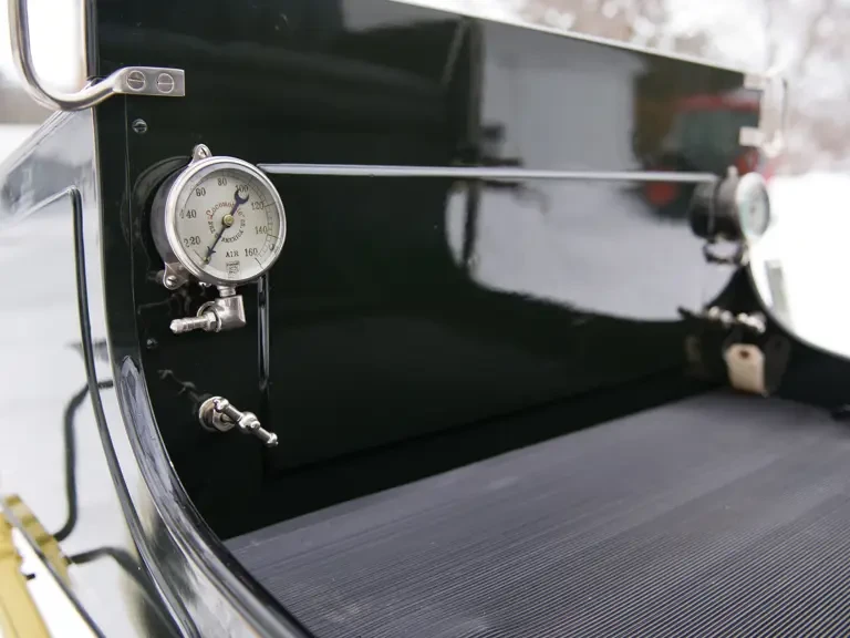 1904 Locomobile - Image 9 of 18
