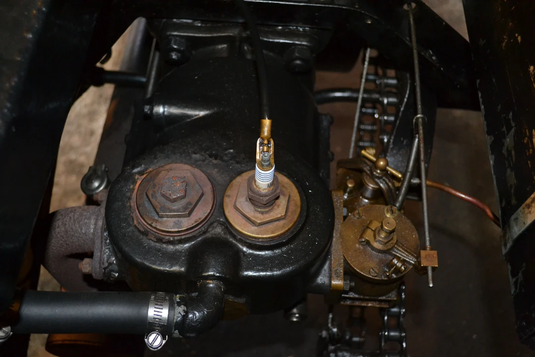 1904 Oldsmobile - Image 4 of 10