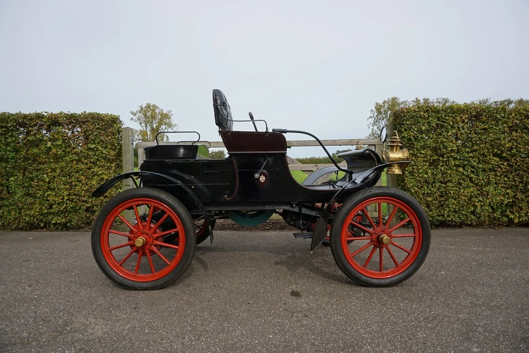 1904 Oldsmobile - Image 8 of 30