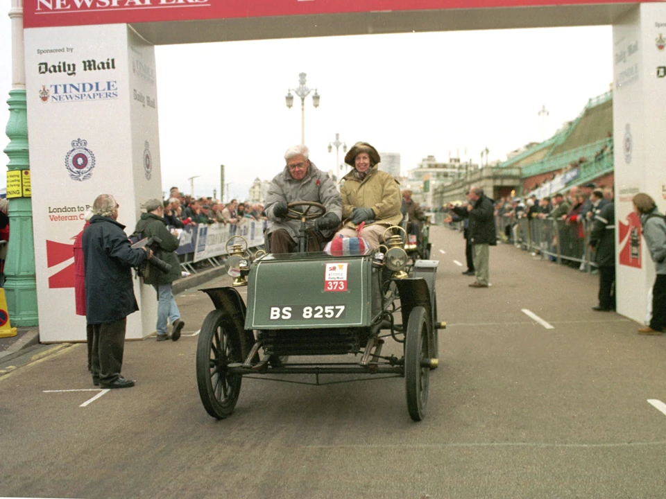 1904 Pierce-Arrow - Image 2 of 31