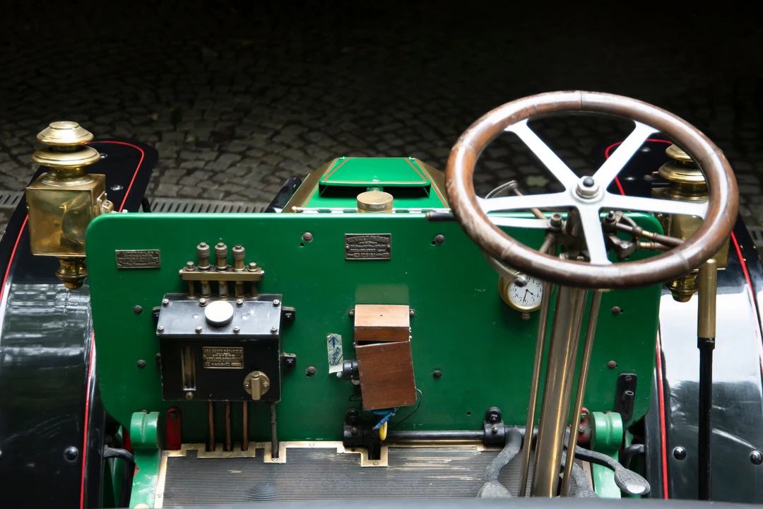1904 Renault - Image 31 of 31