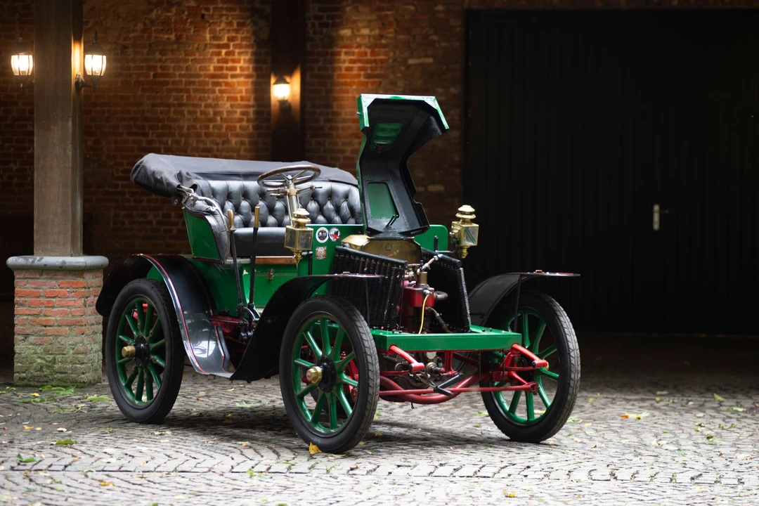 1904 Renault - Image 20 of 31