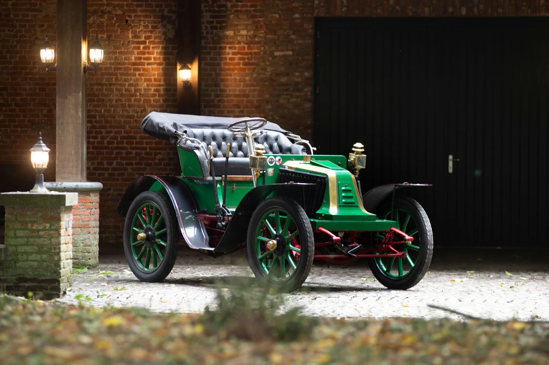 1904 Renault - Image 24 of 31