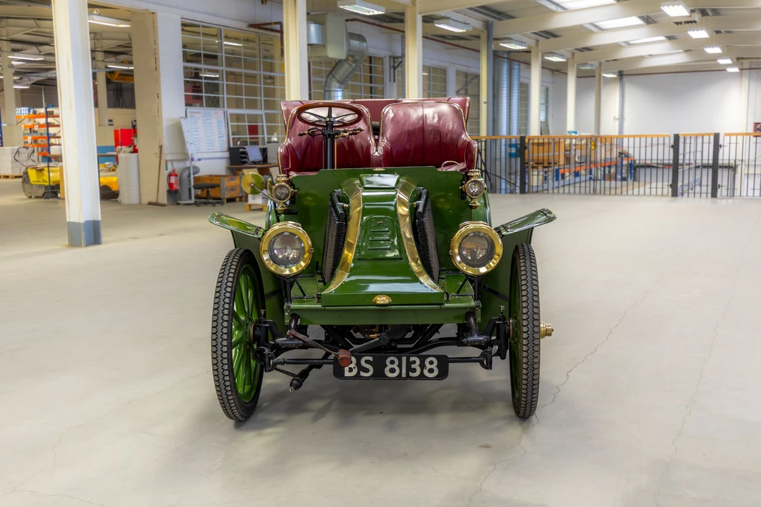 1904 Renault - Image 4 of 29