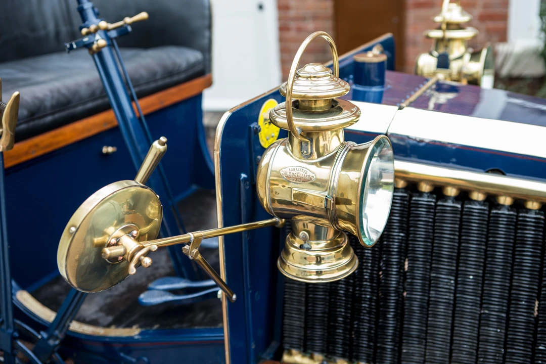 1904 Renault - Image 3 of 30