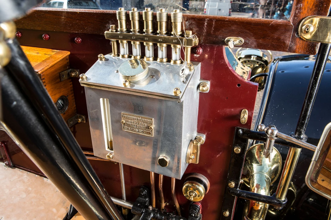 1904 Renault - Image 30 of 31