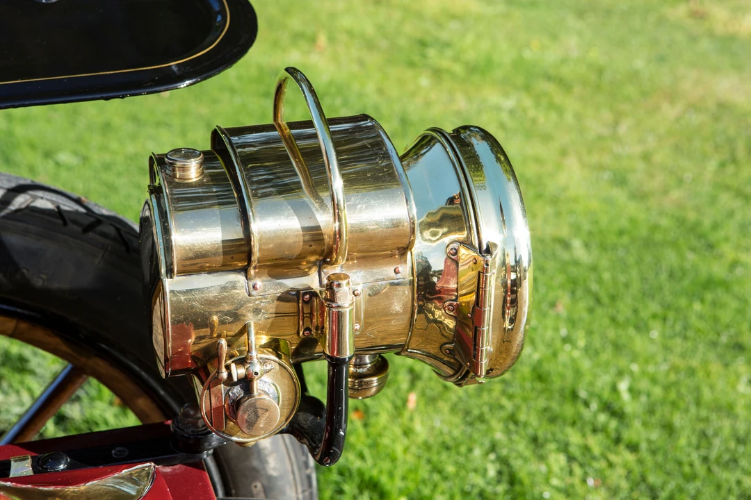 1904 Renault - Image 4 of 31