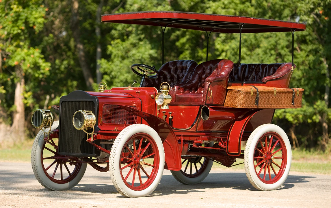 1904 White - Image 1 of 1