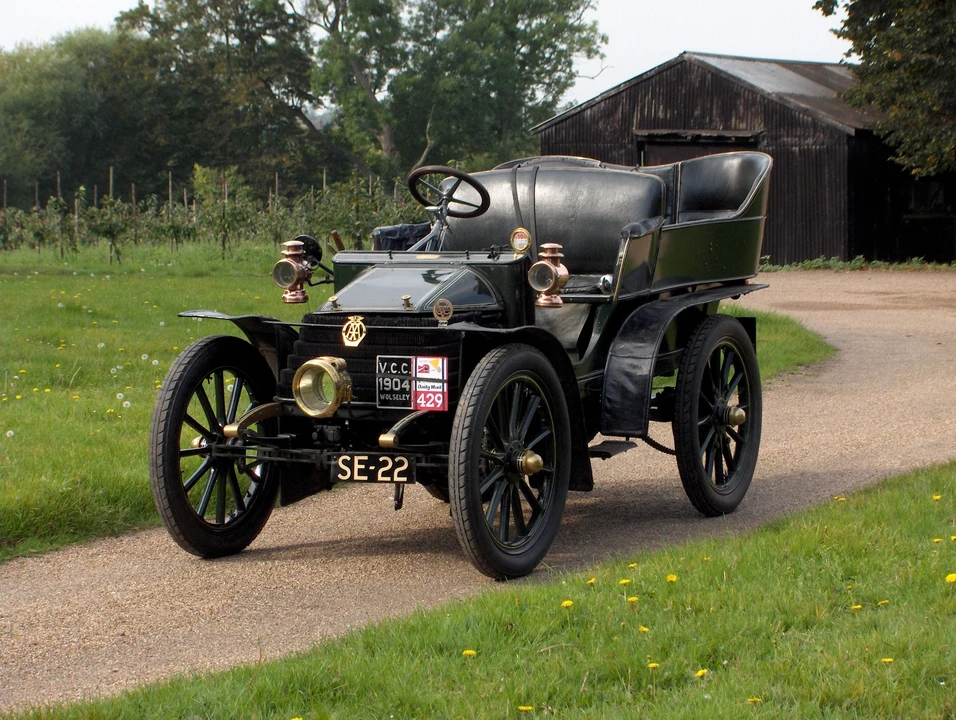 1904 Wolseley - Image 3 of 9