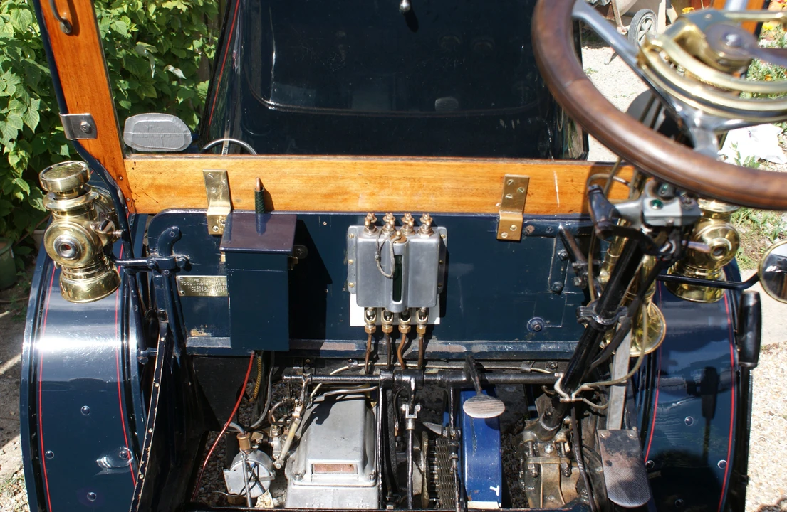 1904 Wolseley - Image 8 of 10