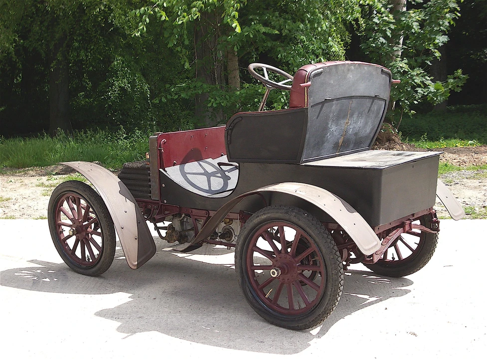 1904 Wolseley - Image 2 of 3