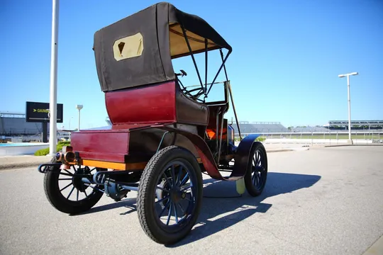 1905 Autocar - Image 2 of 31