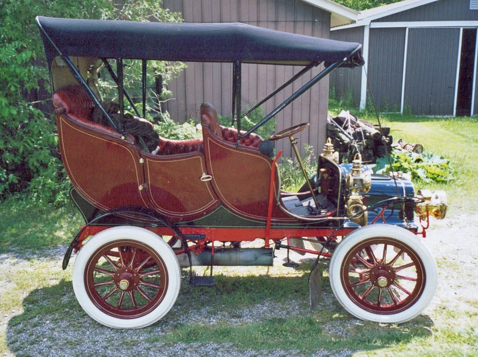 1906 Cadillac - Image 2 of 2