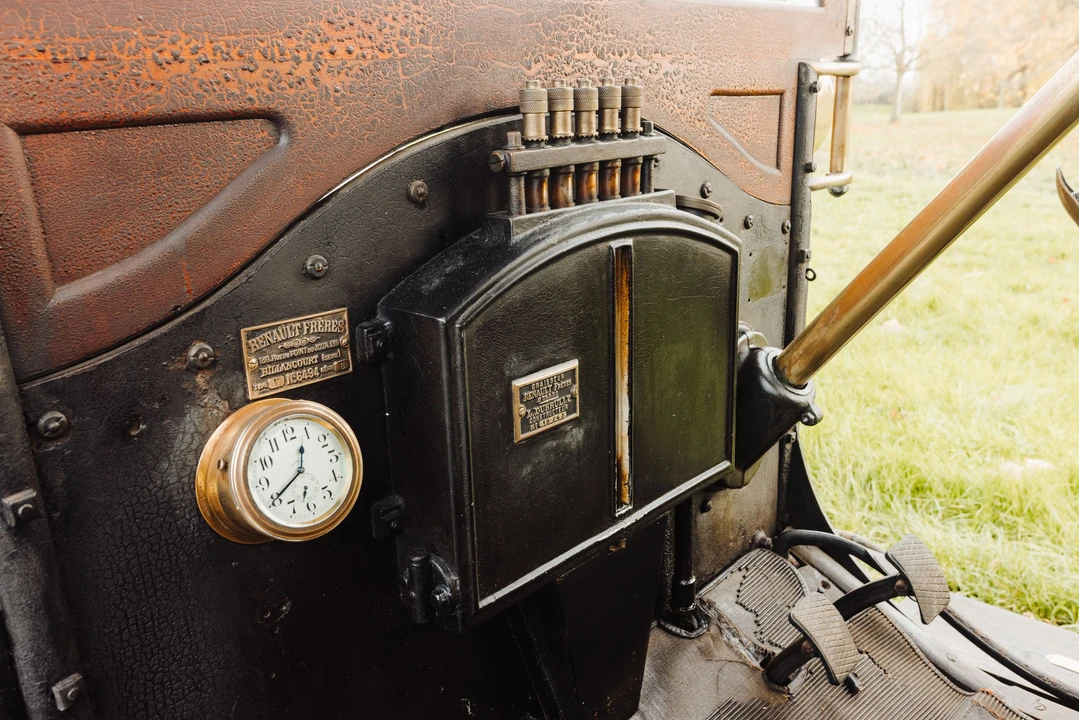 1906 Renault - Image 7 of 31
