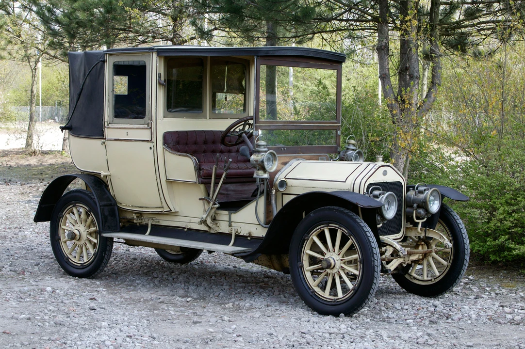 1906 Wolseley - Image 2 of 6