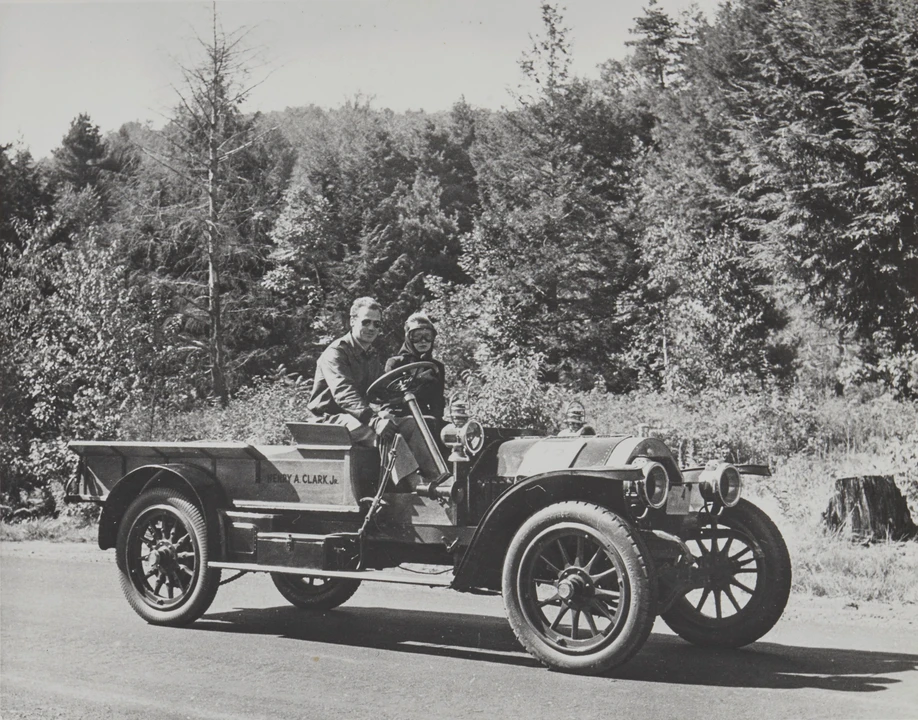 1907 Locomobile - Image 2 of 31