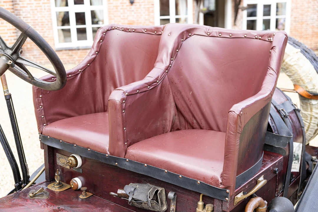 1908 Renault - Image 3 of 31