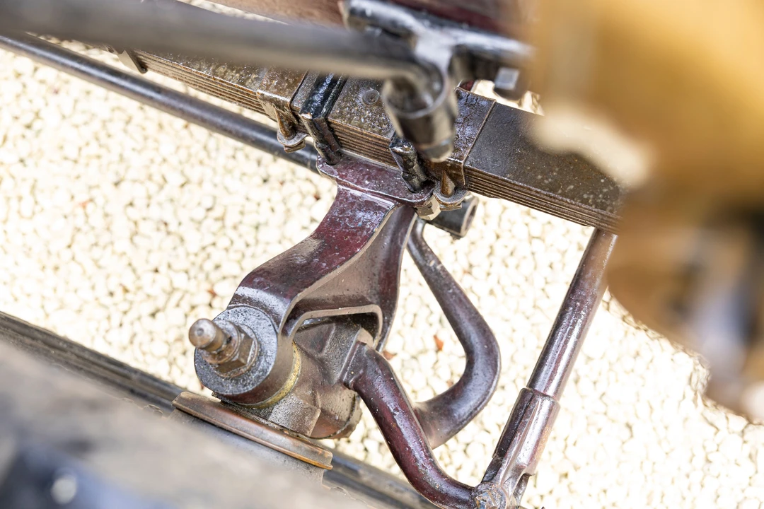 1908 Renault - Image 8 of 31