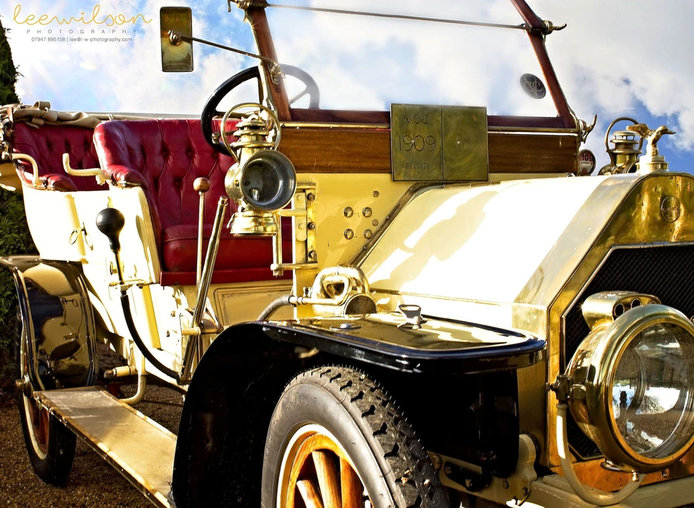 1909 Mercedes-Benz W124 E-Class - Image 9 of 11