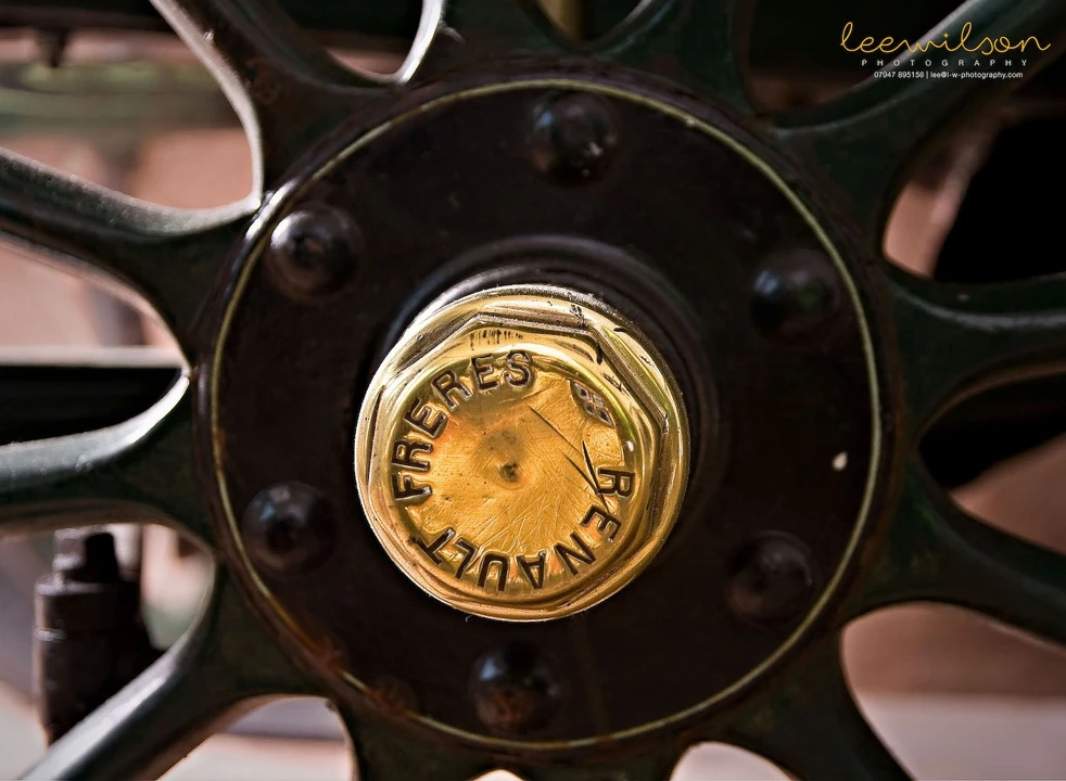 1909 Renault - Image 3 of 13