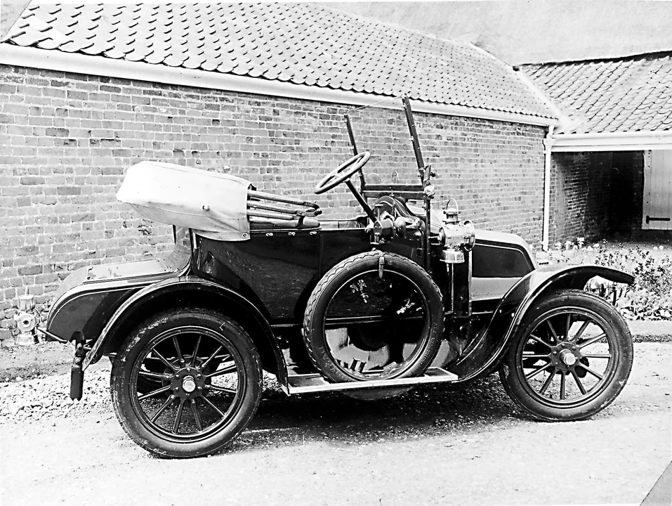 1909 Renault 8 - Image 4 of 4
