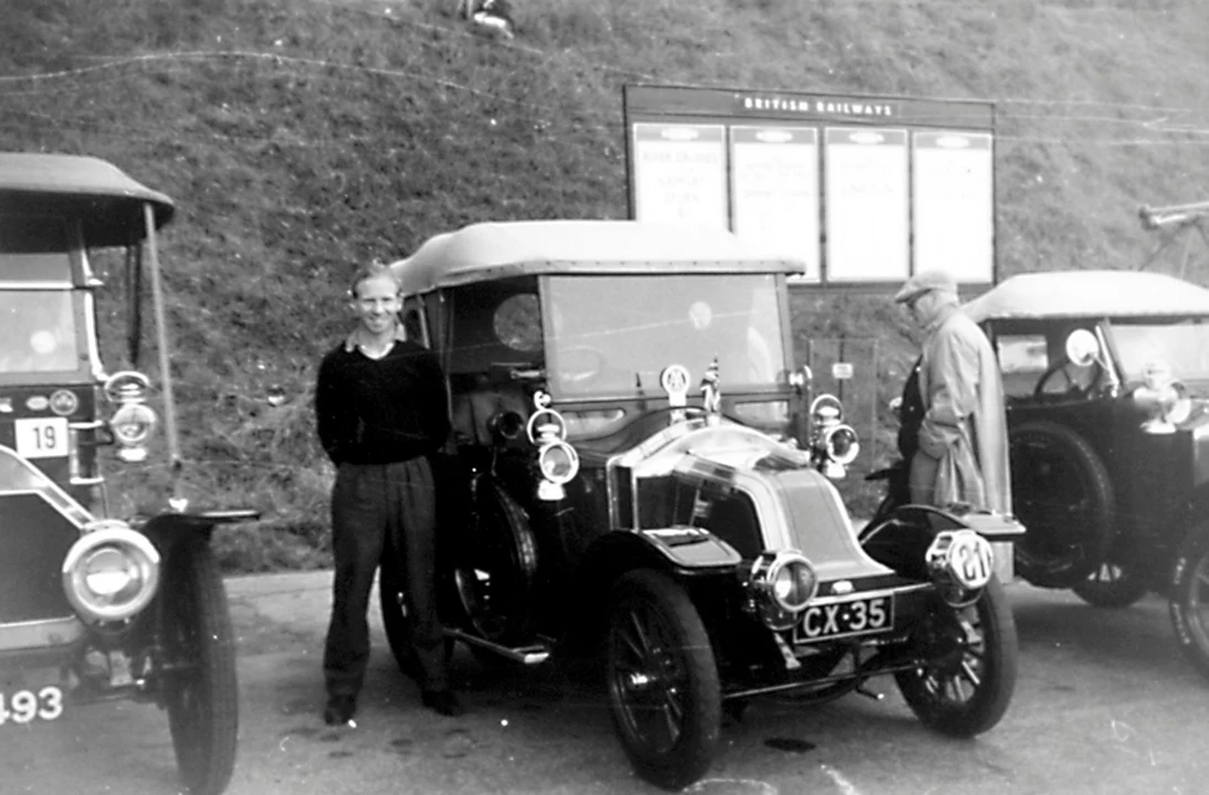 1909 Renault 8 - Image 3 of 4