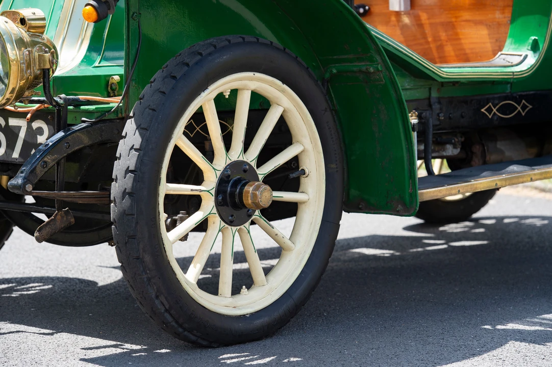 1909 Renault - Image 31 of 31