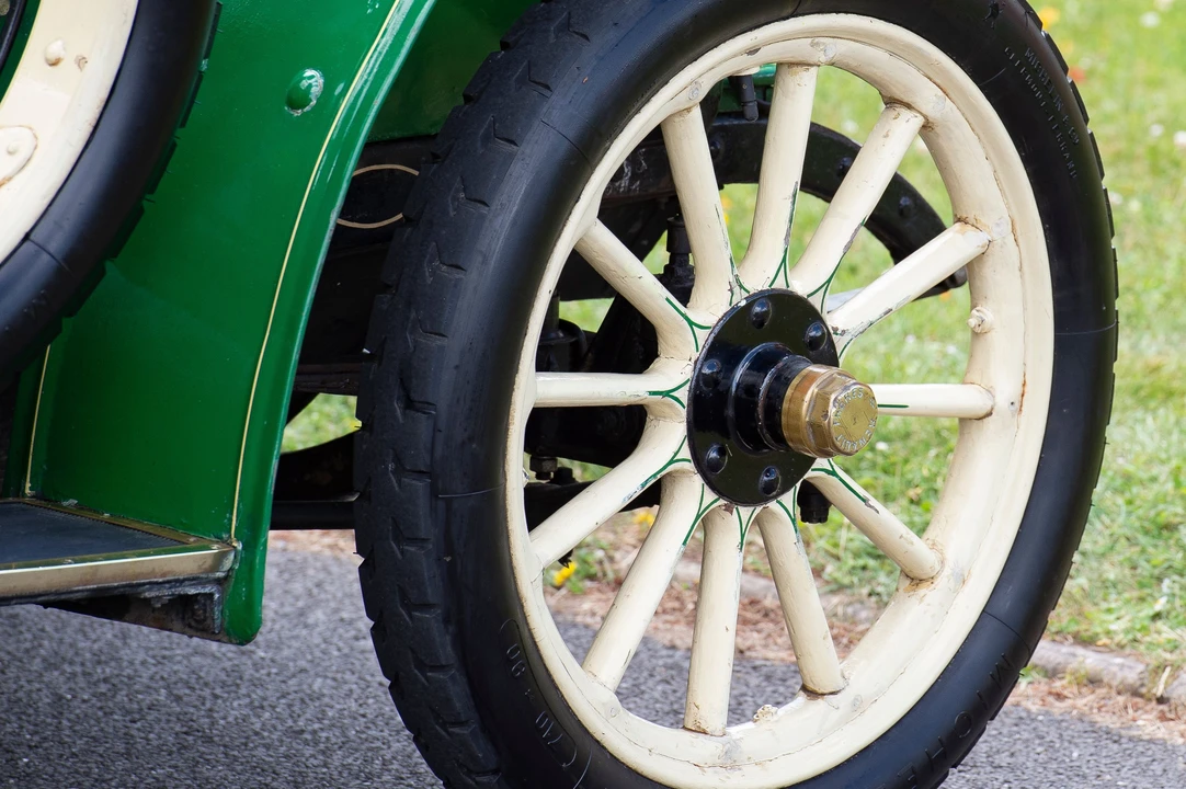 1909 Renault - Image 19 of 31