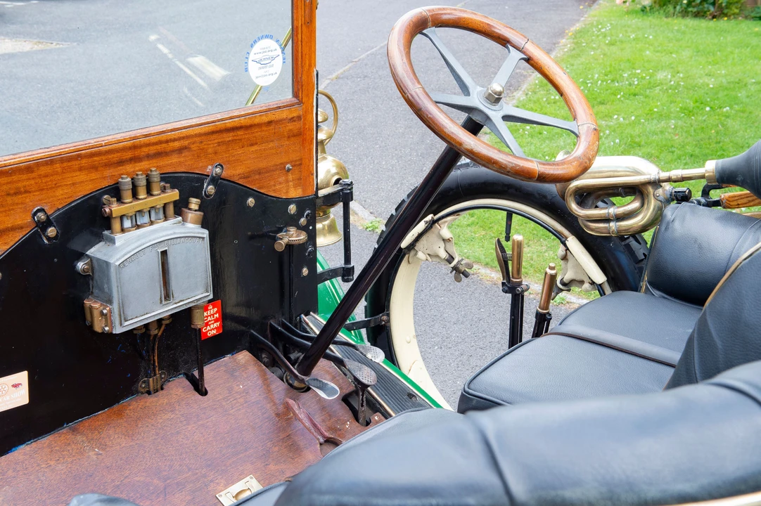 1909 Renault - Image 11 of 31
