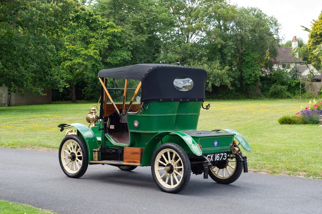 1909 Renault - Image 4 of 31