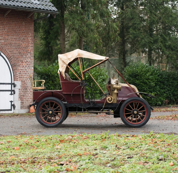 1909 Renault - Image 3 of 27