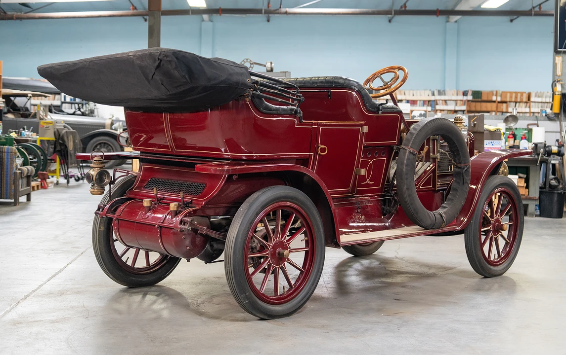 1909 White - Image 3 of 25
