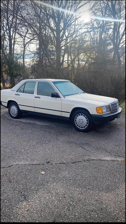 1987 Mercedes-Benz 190E - Image 6 of 16