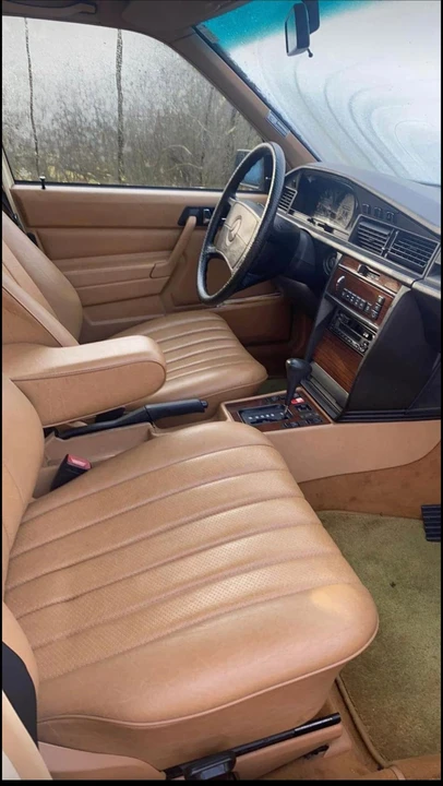 1987 Mercedes-Benz 190E - Image 4 of 16
