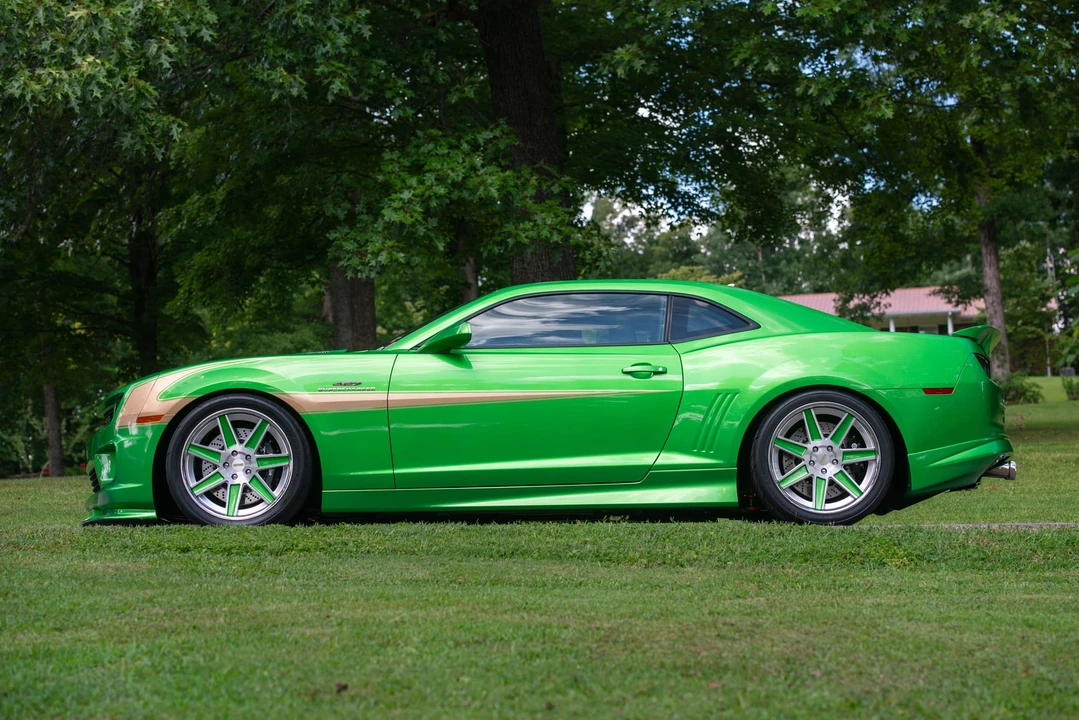 2011 Chevrolet Camaro - Image 11 of 31