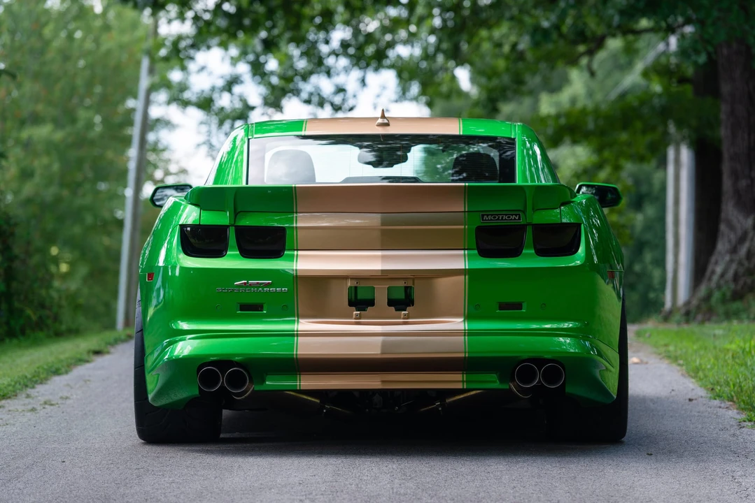 2011 Chevrolet Camaro - Image 13 of 31