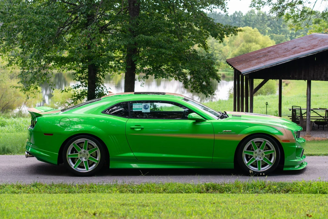 2011 Chevrolet Camaro - Image 14 of 31